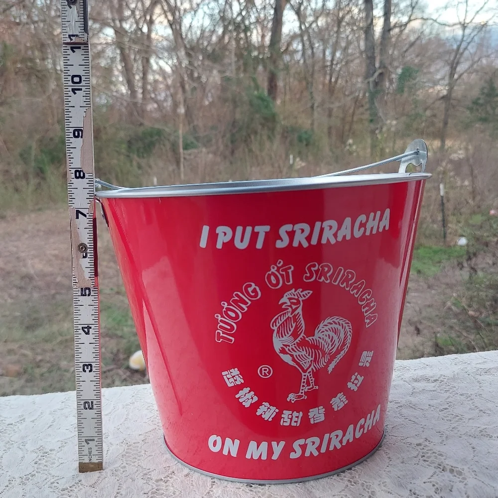 Decorative Sriracha Tin Bucket Advertising Collectible Red and White Hot Sauce